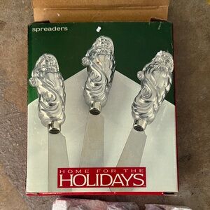 Silver Santa Spreaders